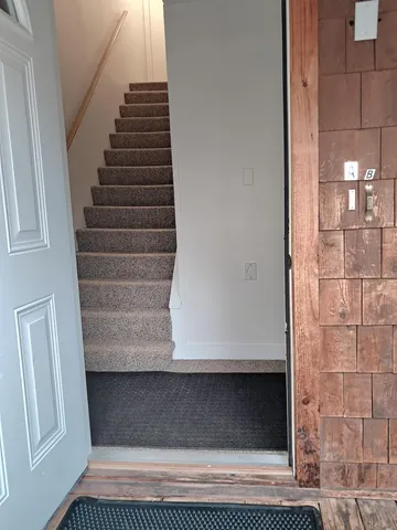 $1,700 | 42 Bowery Street, Nashua, NH 03060