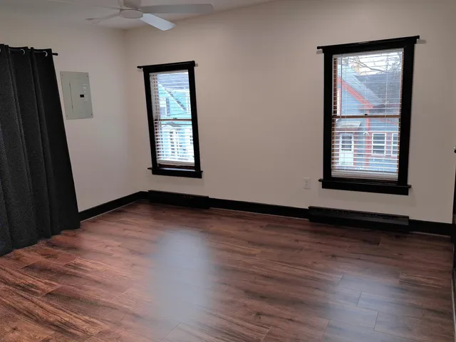 $1,700 | 42 Bowery Street, Nashua, NH 03060