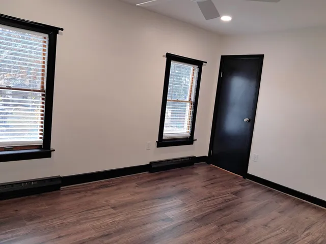 $1,700 | 42 Bowery Street, Nashua, NH 03060