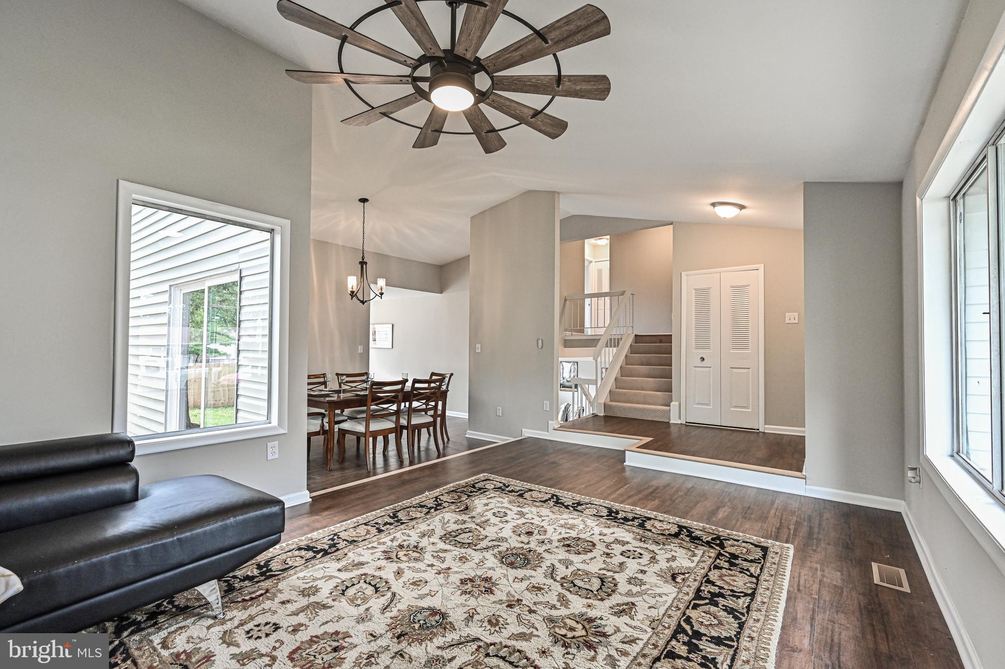 50 Thrush Road Sterling, VA 20164 - Photo 4 of 50 Gallery Image 4