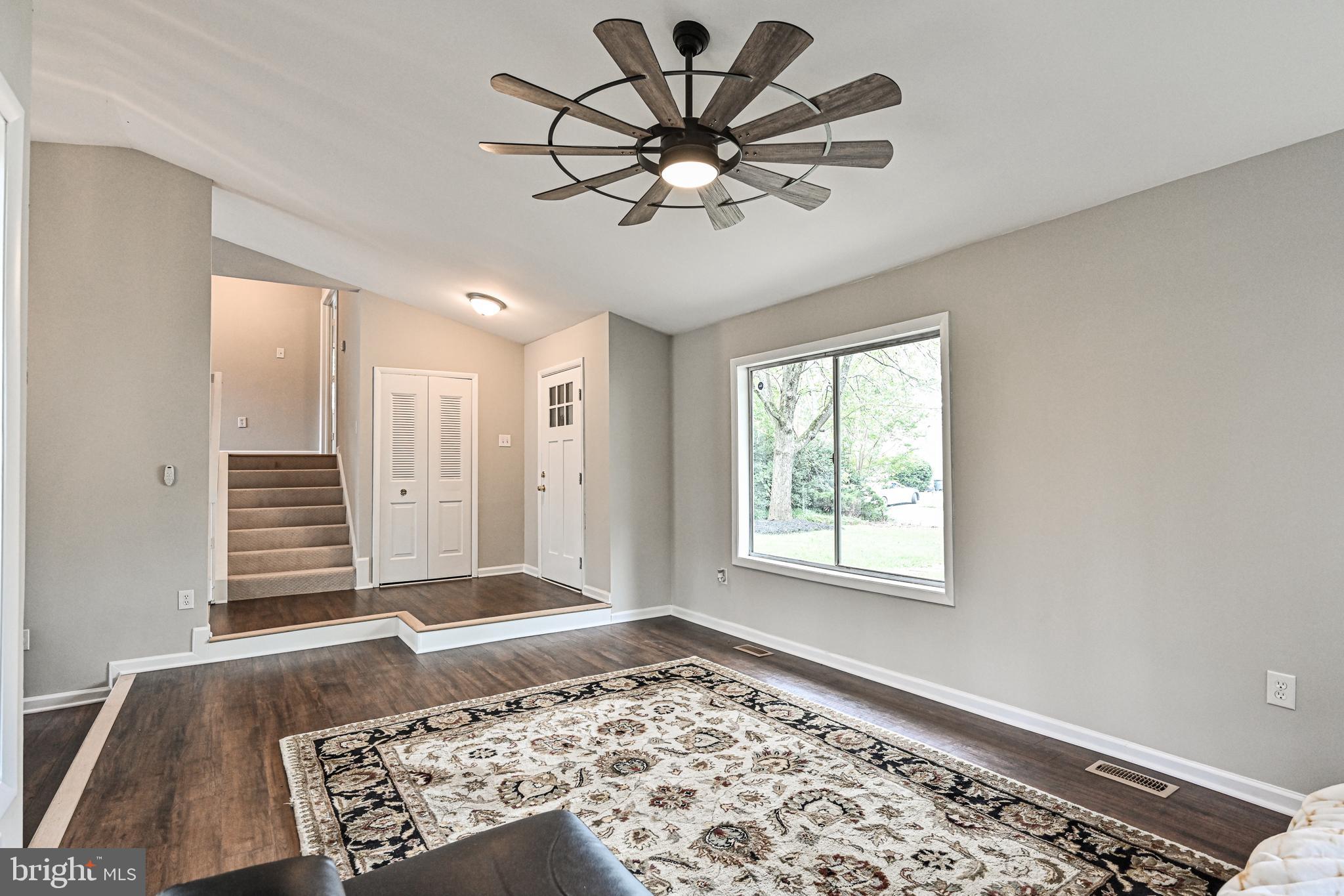 50 Thrush Road Sterling, VA 20164 - Photo 7 of 50 Gallery Image 7