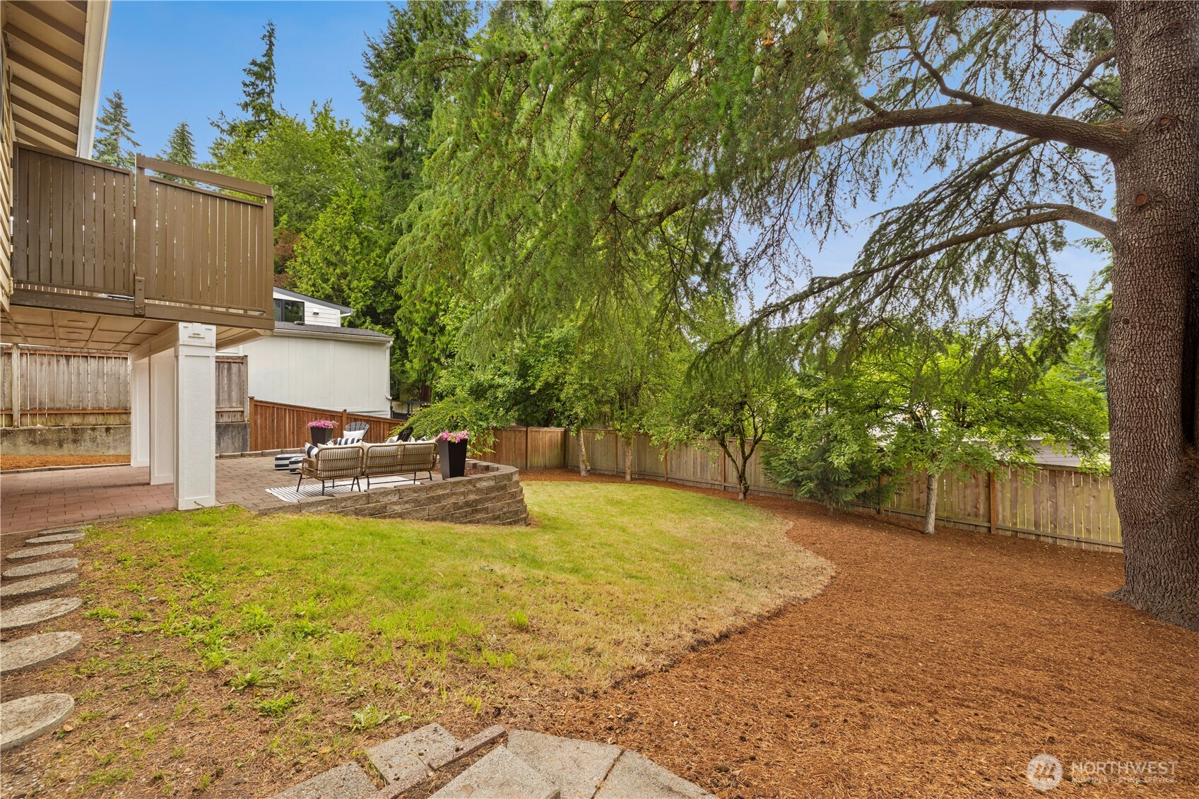 519 220th Street Southwest Bothell, WA 98021 - Photo 2 of 2 a view of a swimming pool with a patio