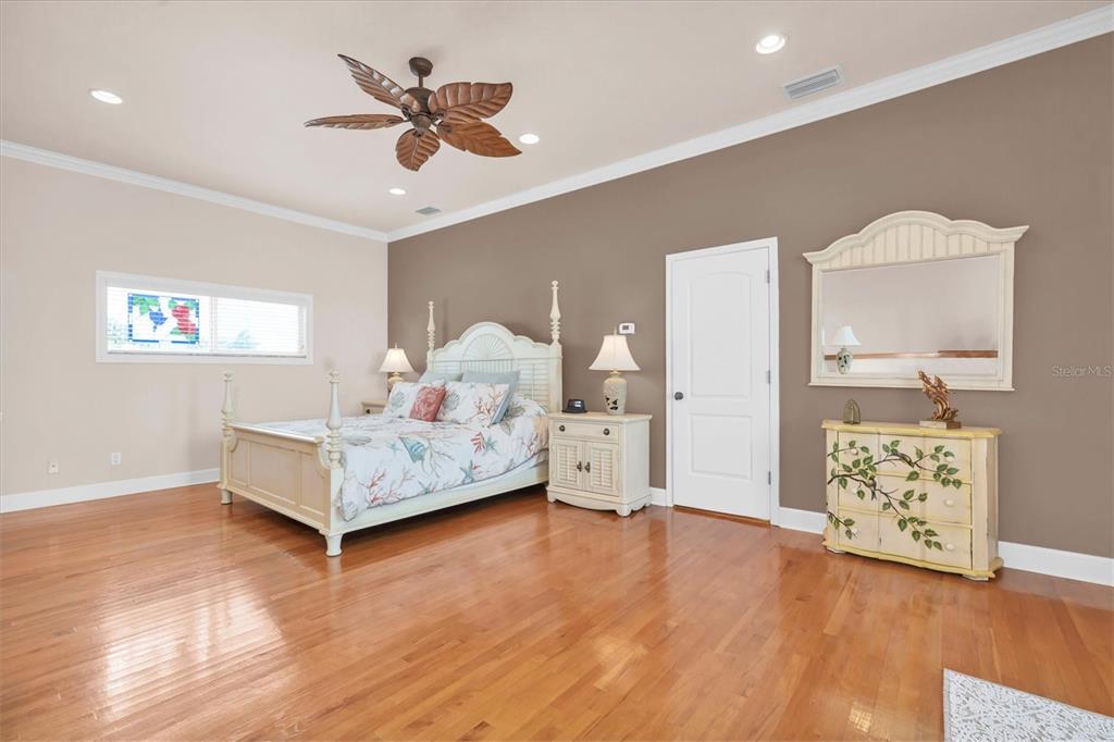 16102 4th Street East Redington Beach, FL 33708 - Photo 20 of 60