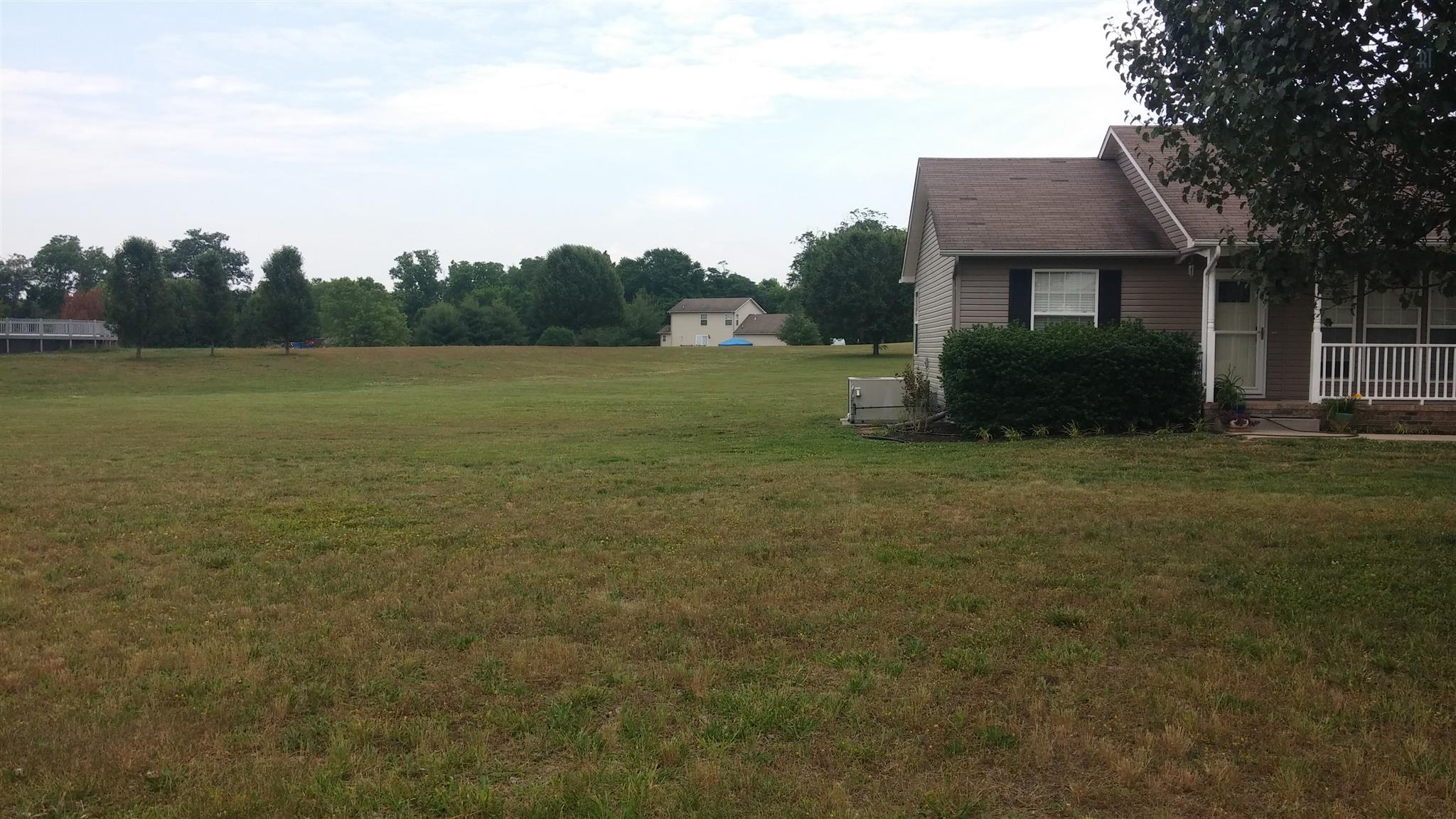 304 Brock Way Spring Hill, TN 37174 - Photo 3 of 11 Large side yard, its like only having 1 neighbor!!