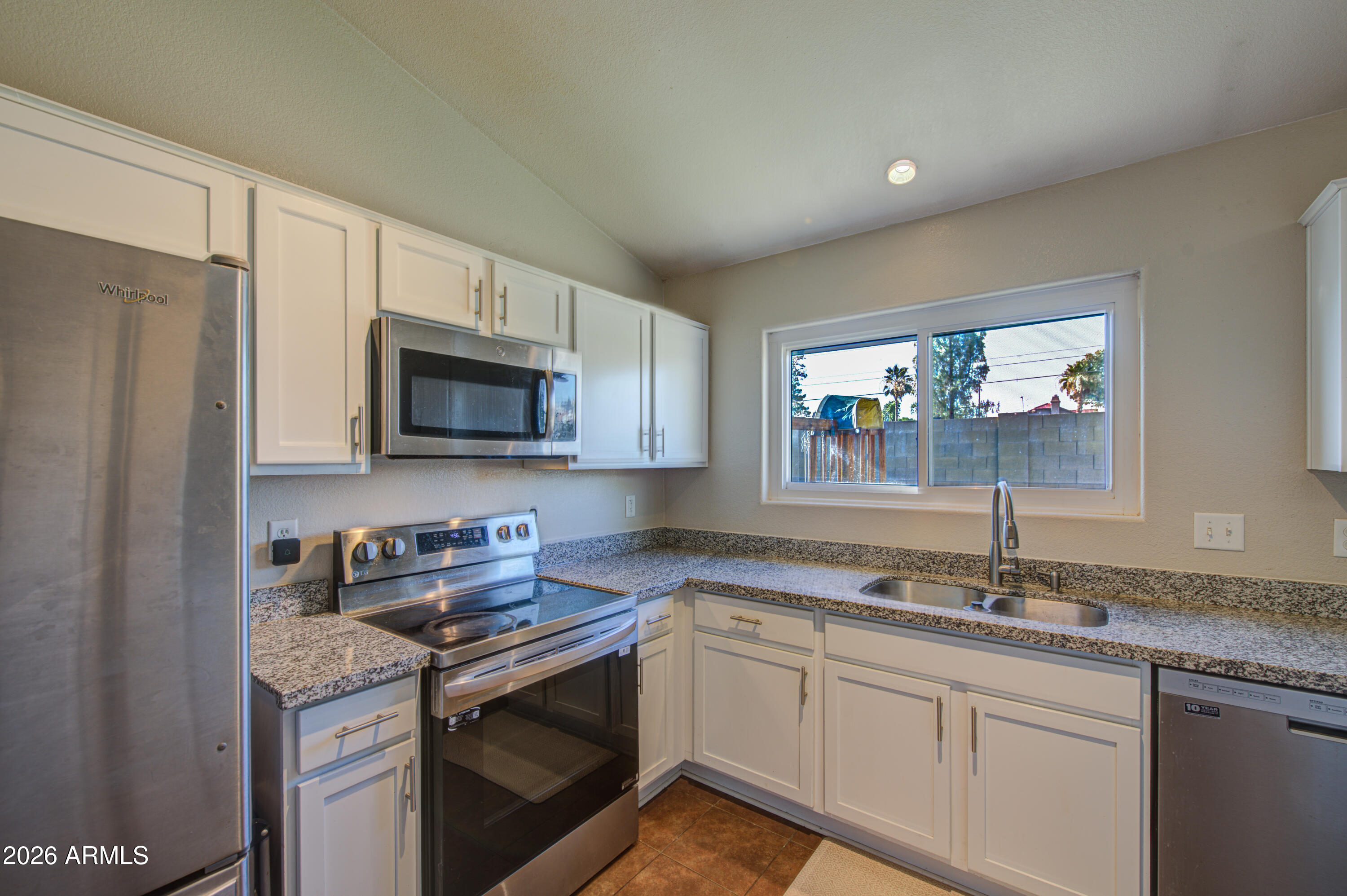 6335 East Brown Road, Unit 1138 Mesa, AZ 85205 - Photo 4 of 11 Kitchen 4 (1)