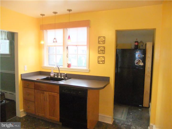 4 Windsor Circle Springfield, PA 19064 - Photo 12 of 25
