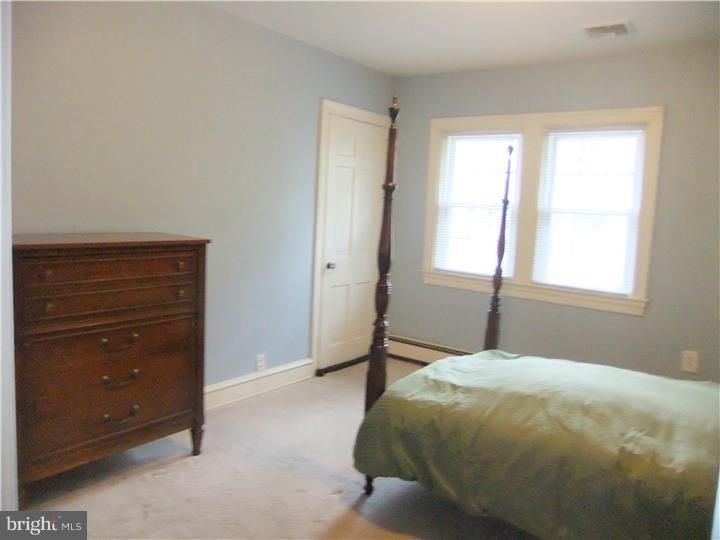 4 Windsor Circle Springfield, PA 19064 - Photo 17 of 25