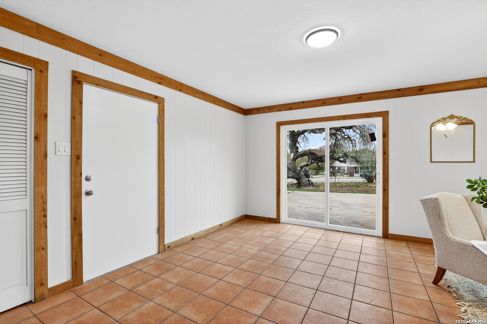 330 Chaparral Pleasanton, TX 78064 - Photo 12 of 25