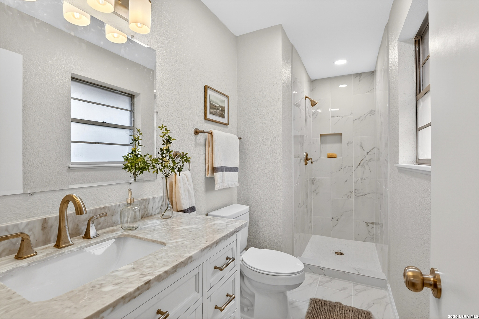 330 Chaparral Pleasanton, TX 78064 - Photo 18 of 25