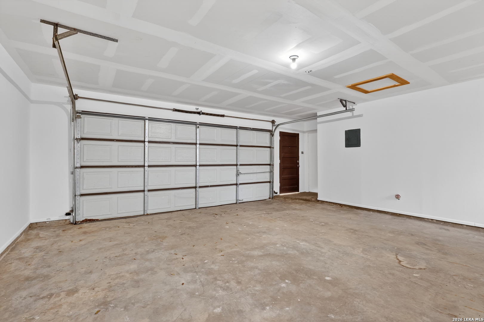 330 Chaparral Pleasanton, TX 78064 - Photo 22 of 25