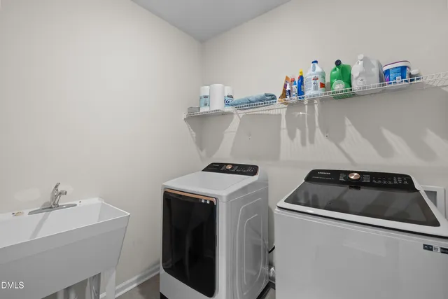 $468,500 | 2501 Friars Head Court, Fuquay-Varina, NC 27526