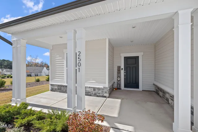 $468,500 | 2501 Friars Head Court, Fuquay-Varina, NC 27526