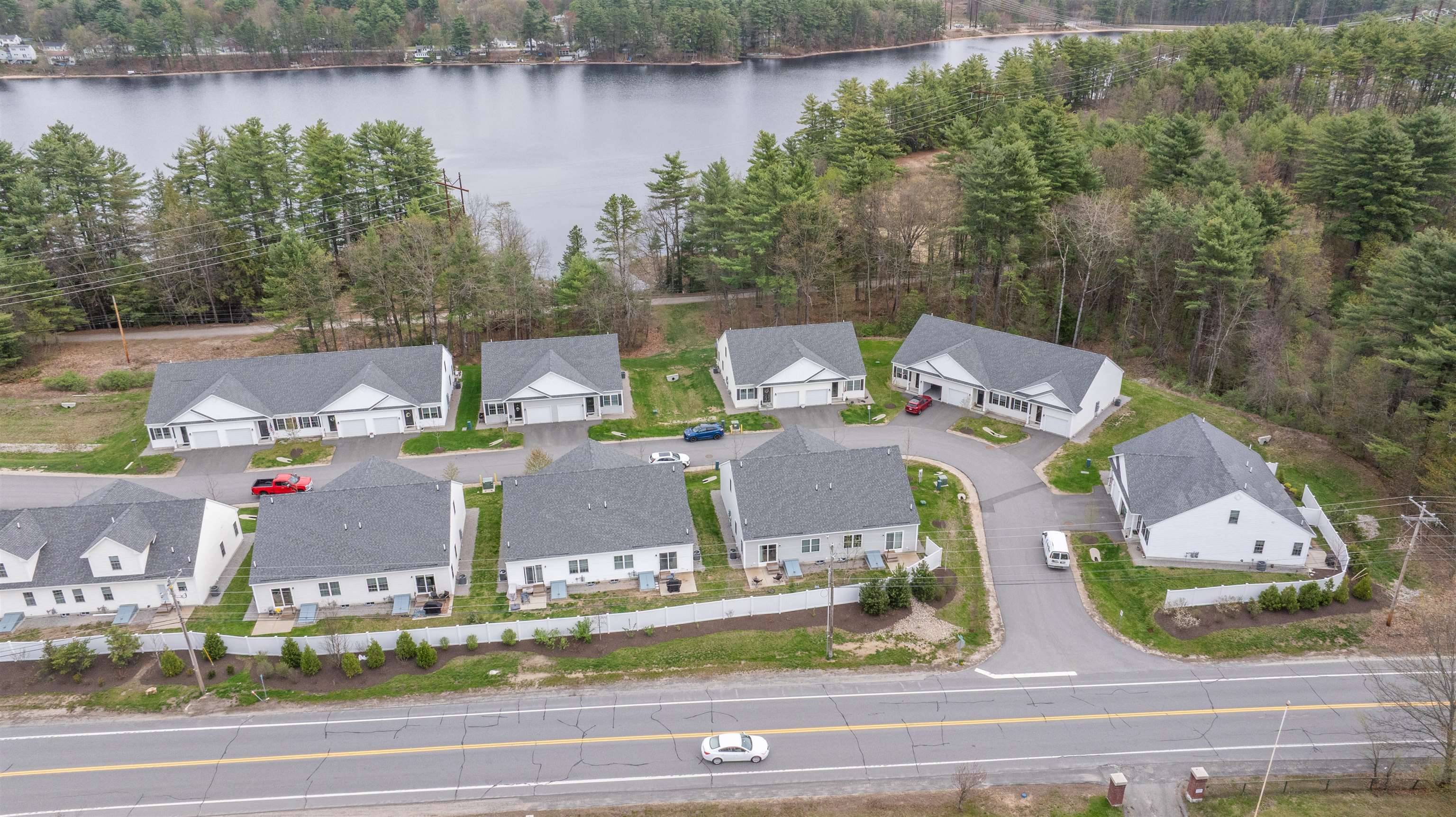 22 A Angel Point Circle Goffstown, NH 03045 - Photo 2 of 29