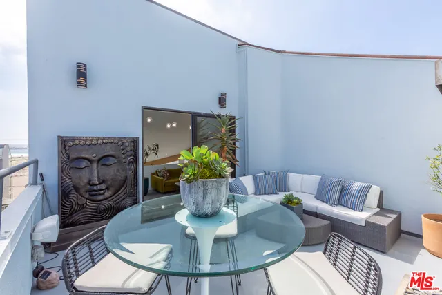 $10,500 | 18 Union Jack Street, Unit 302, Marina del Rey, CA 90292