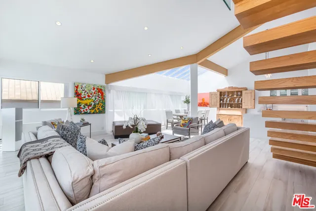 $10,500 | 18 Union Jack Street, Unit 302, Marina del Rey, CA 90292