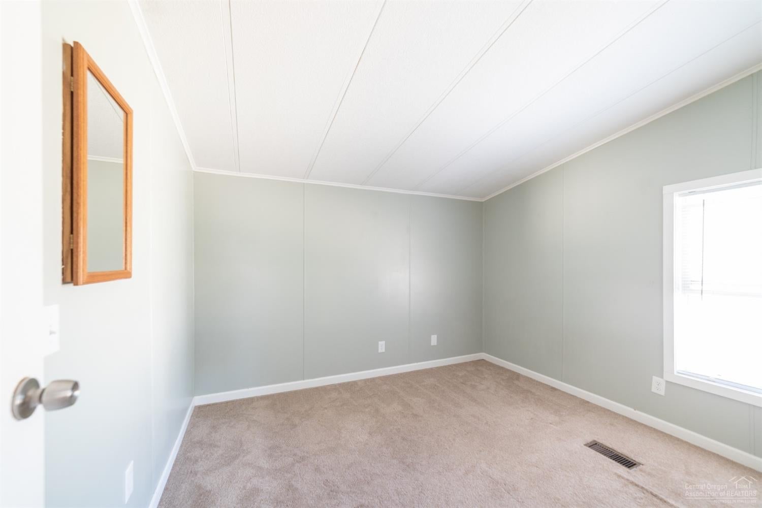 17387 Kent Road Sisters, OR 97759 - Photo 18 of 25 Gallery Image 18