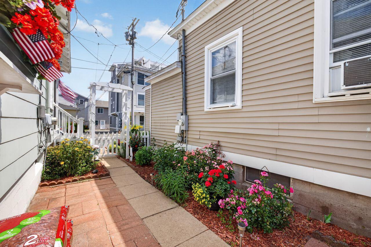 7 Roussin Street Old Orchard Beach, ME 04064 - Photo 27 of 31 3G0A6825