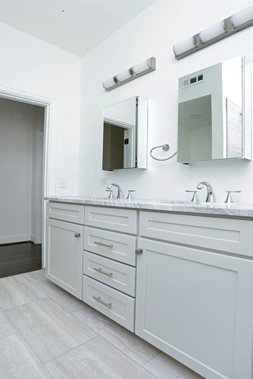 1403 Fontaine Road Lexington, KY 40502 - Photo 13 of 43 Photo 13