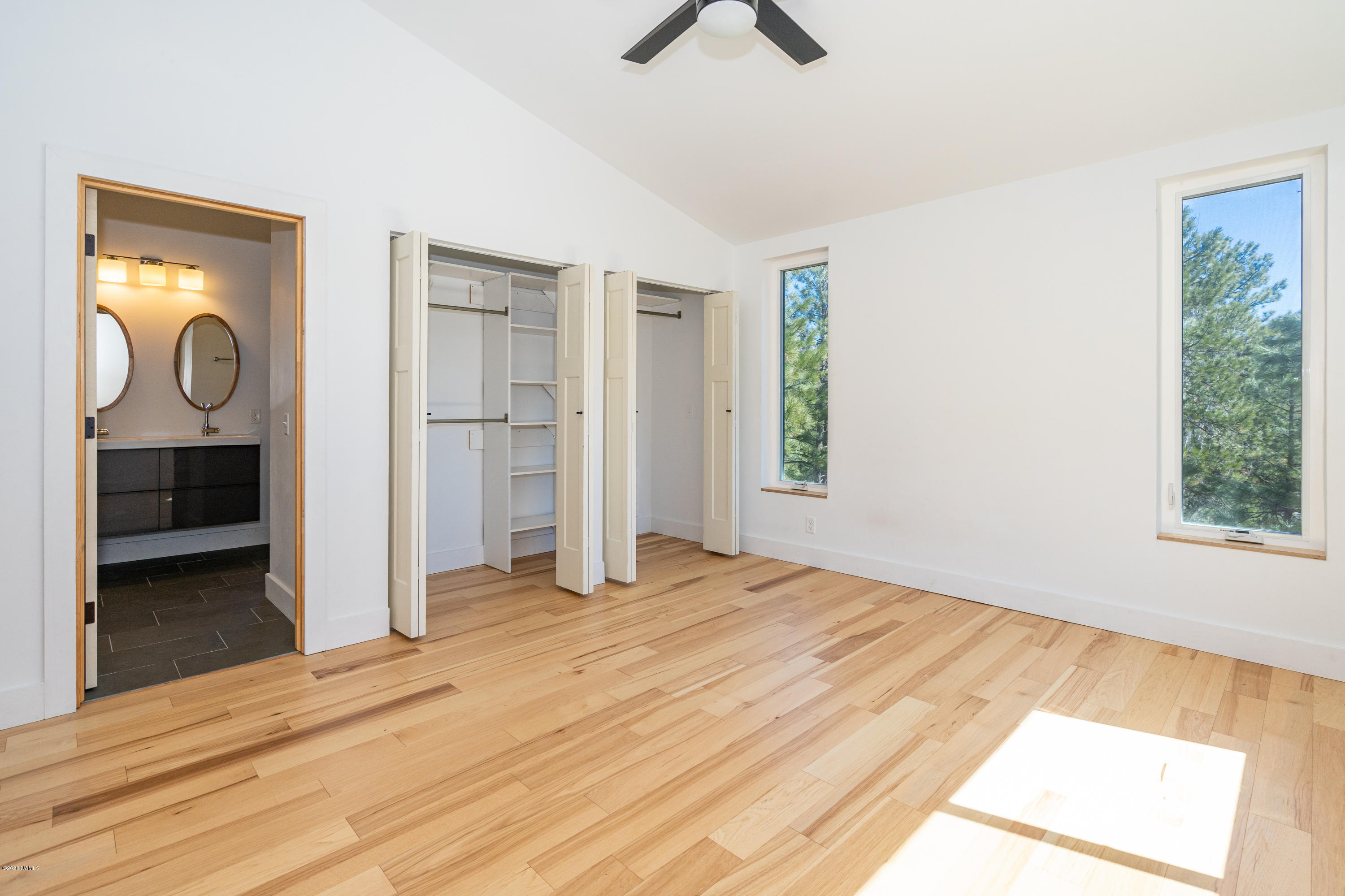 774 North Forest View Drive Flagstaff, AZ 86001 - Photo 22 of 33 Master Bedroom