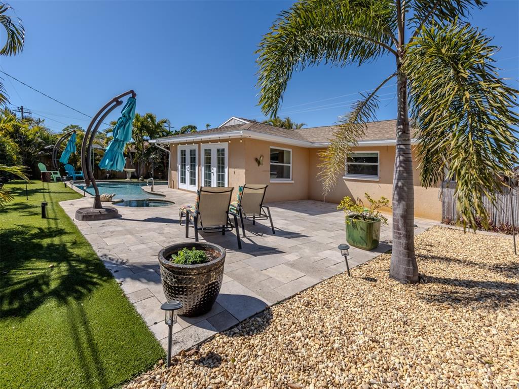 1191 Southland Road Venice, FL 34293 - Photo 6 of 35 Gallery Image 6