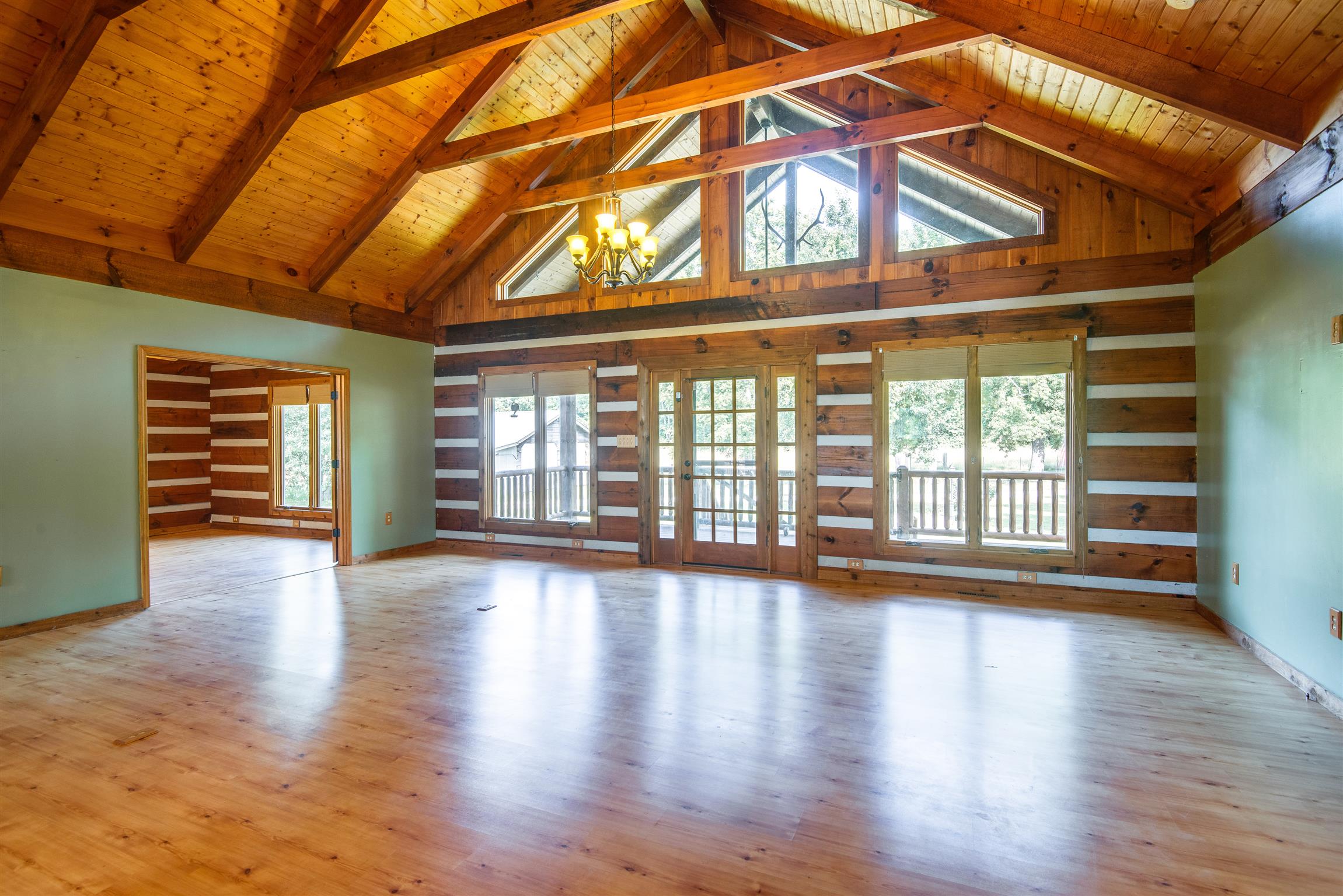 3198 Arnold Road Centerville, TN 37033 - Photo 9 of 30 Natural light pouring in!