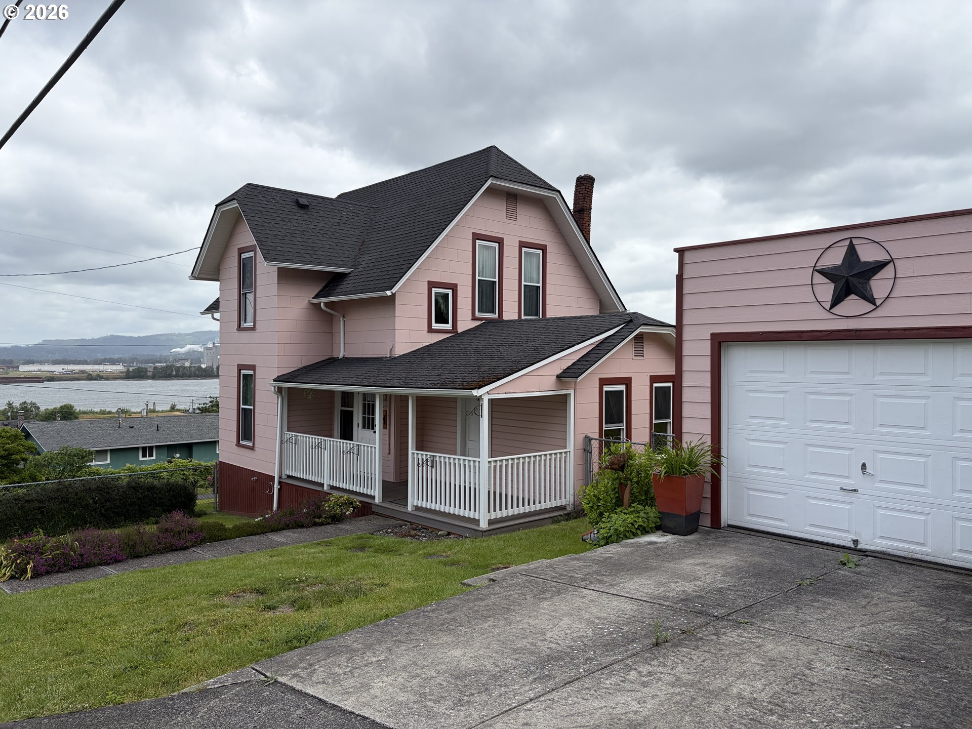 322 West D Street Rainier, OR 97048 - Photo 8 of 45