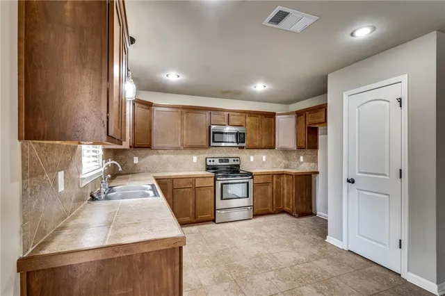 $1,675 | 42169 Broad Walk Avenue, Hammond, LA 70403