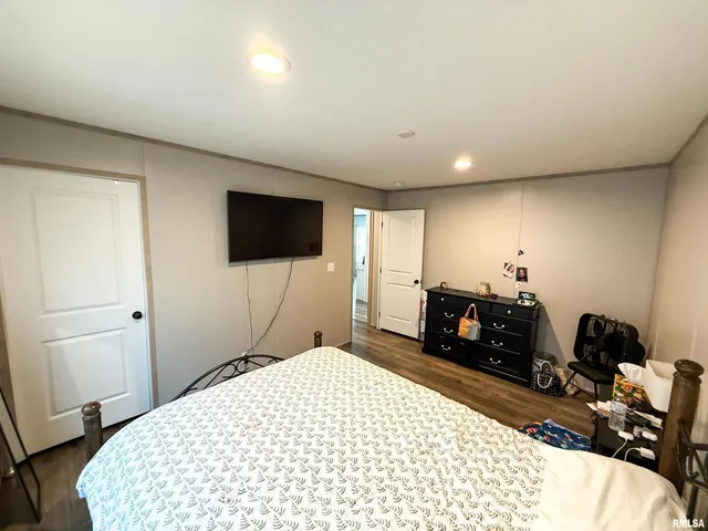 $215,000 | 119 South 6th Street Southwest, Clay City, IL 62824