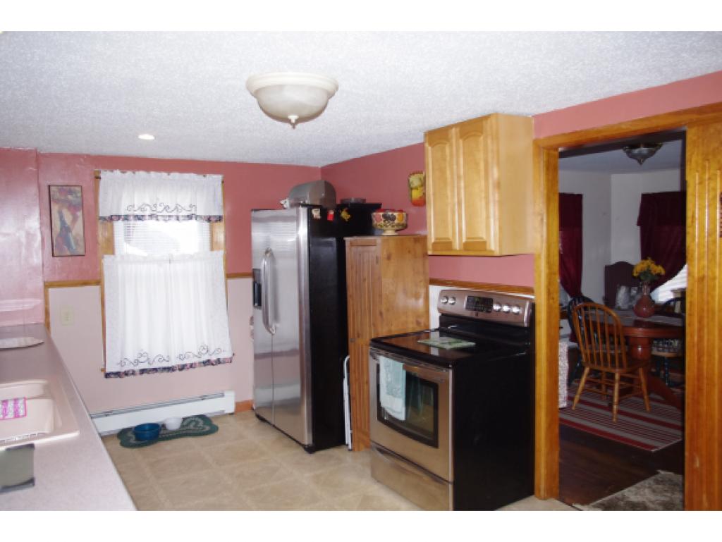 371 Portland Street Rochester, NH 03867 - Photo 4 of 16