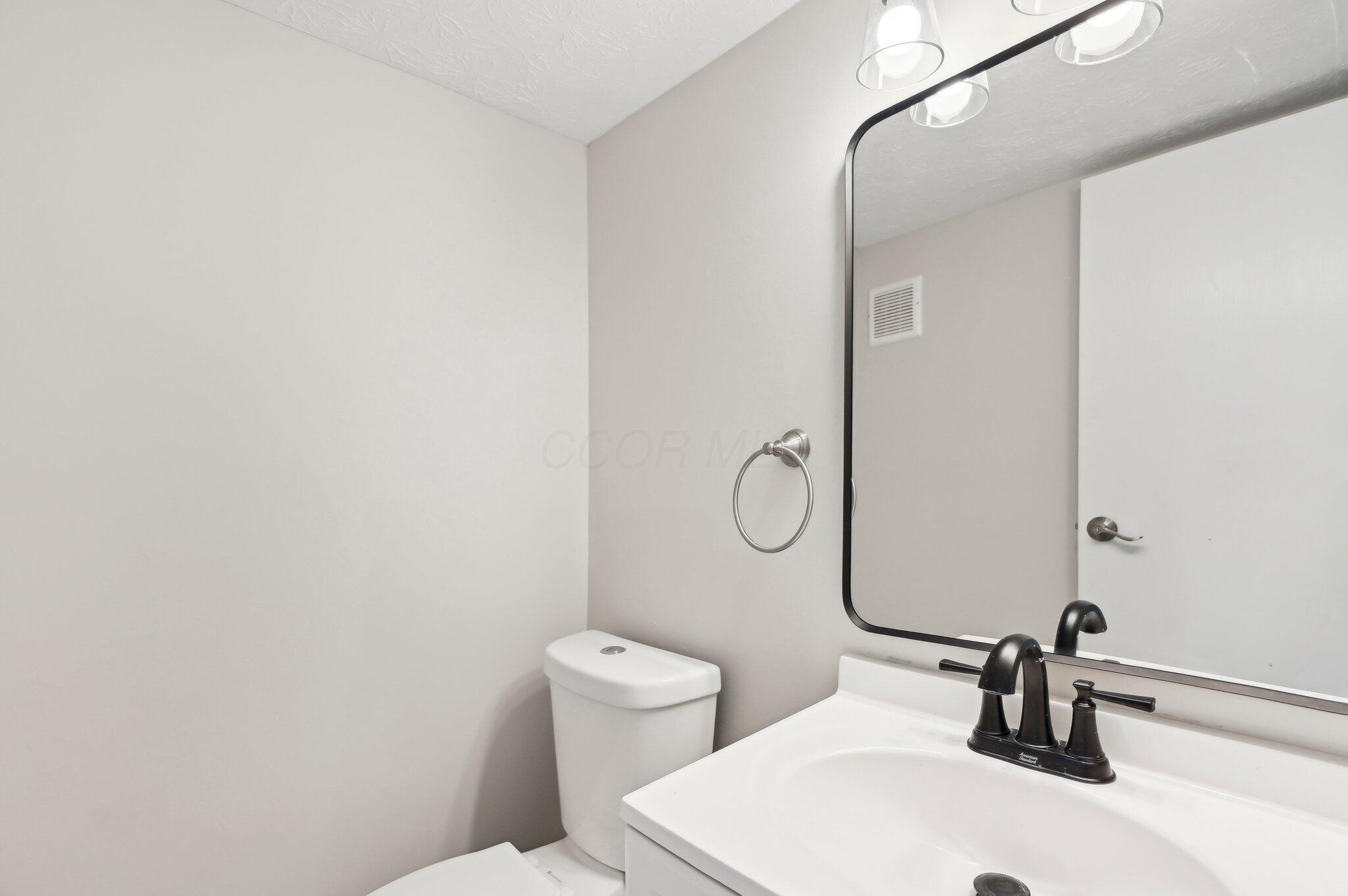 601 Congress Court Delaware, OH 43015 - Photo 19 of 28 photo_18