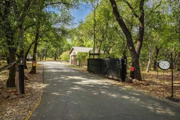 $999,998 | 3940 Welker Lane, Shingle Springs, CA 95682