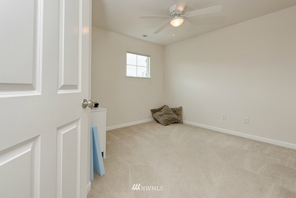 2926 183rd Street Southeast Bothell, WA 98012 - Photo 17 of 21