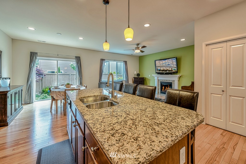 2926 183rd Street Southeast Bothell, WA 98012 - Photo 5 of 21