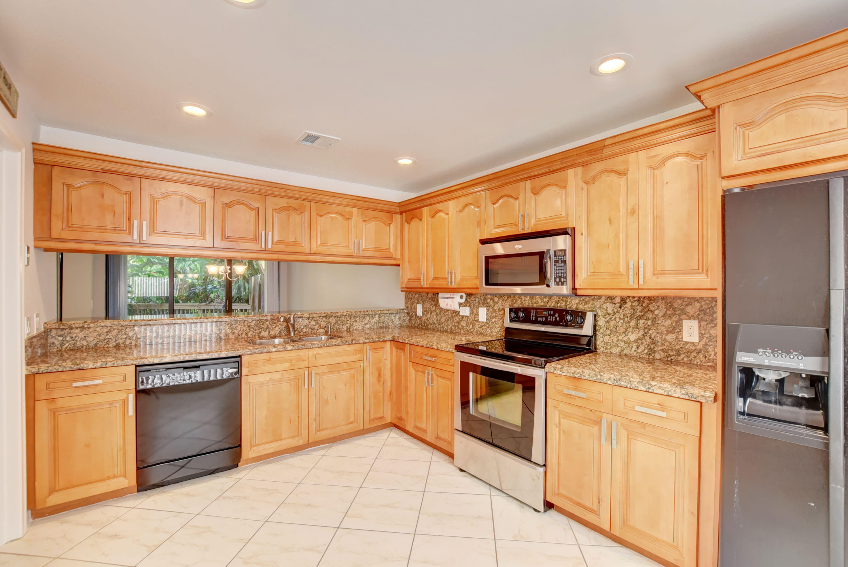 5817 Fox Hollow Drive, Unit G Boca Raton, FL 33486 - Photo 14 of 35 14_ebf_7149and4more