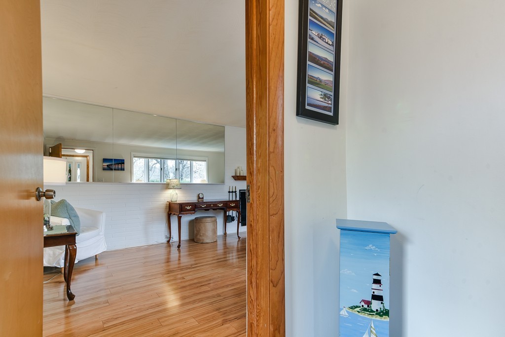 11 Leonard Road Framingham, MA 01701 - Photo 4 of 30 Gallery Image 4