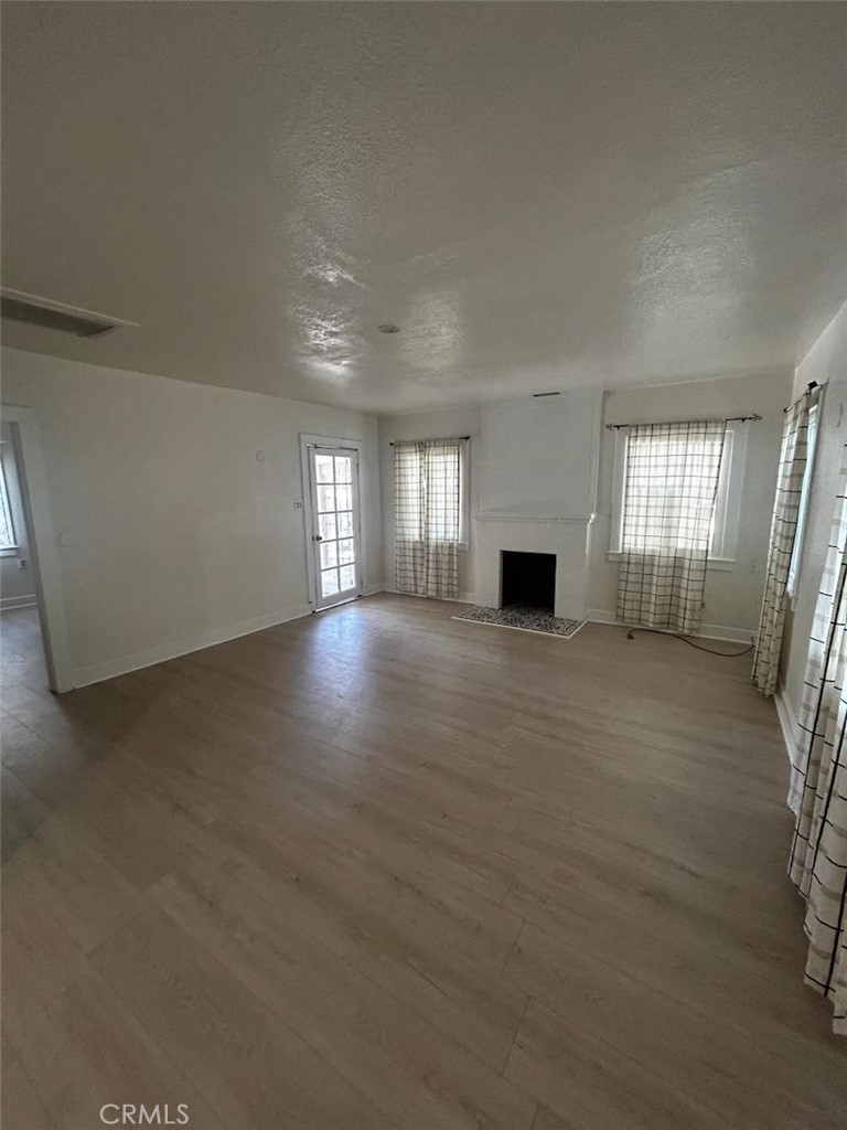 3307 Spruce Street Riverside, CA 92501 - Photo 2 of 12