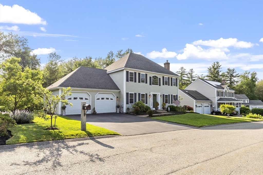 14 Harbor Light Road Leominster, MA 01453 - Photo 3 of 38 Gallery Image 3