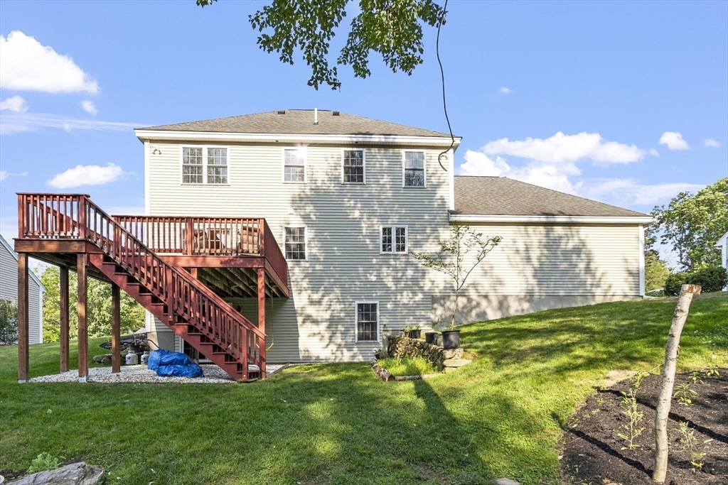 14 Harbor Light Road Leominster, MA 01453 - Photo 4 of 38 Gallery Image 4