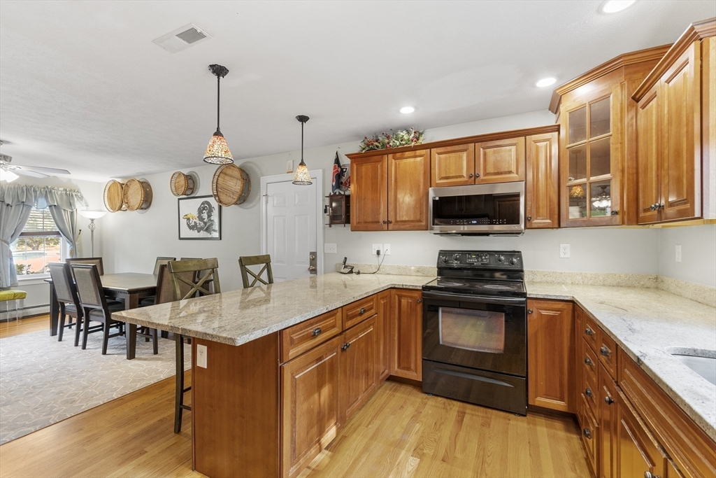 14 Harbor Light Road Leominster, MA 01453 - Photo 7 of 38 Gallery Image 7