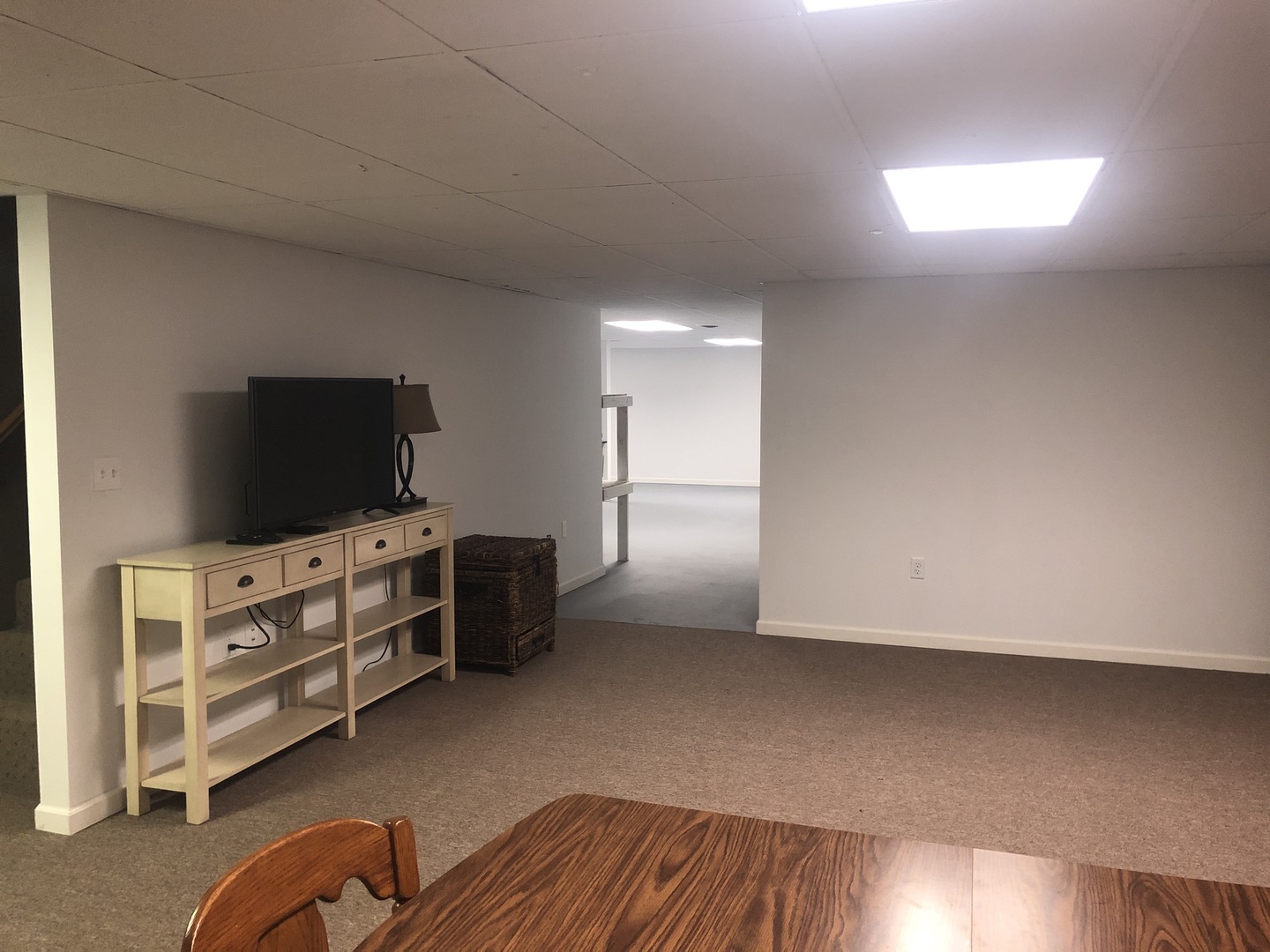 24848 South Ridge Road Elwood, IL 60421 - Photo 33 of 48 a room with furniture and flat screen tv