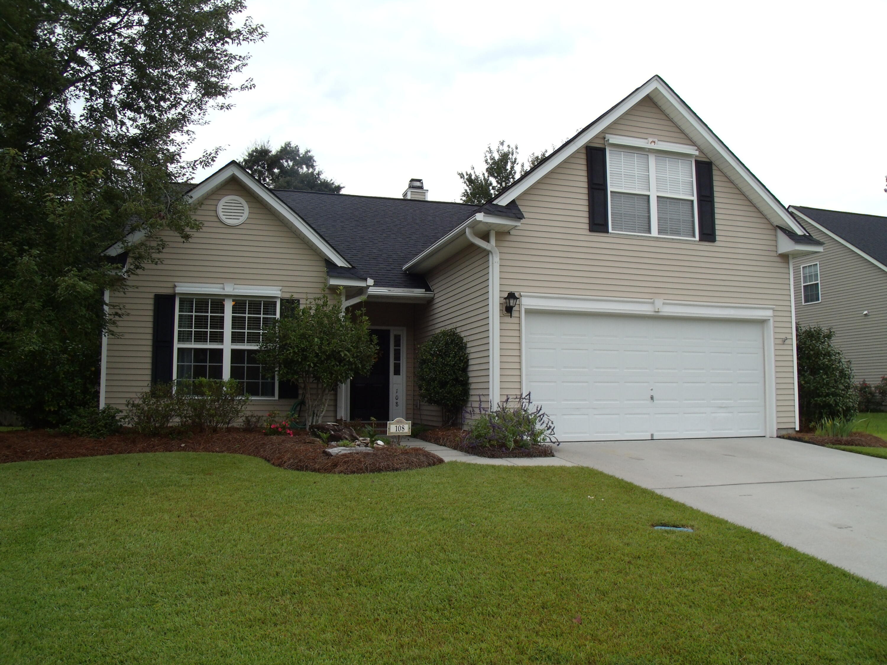 108 Oakbluff Road Summerville, SC 29485 - Photo 1 of 56 GEDC5840