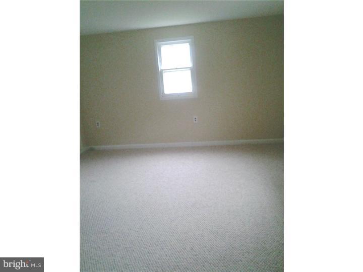 26 Henry Road Gibbsboro, NJ 08026 - Photo 5 of 8 Bedroom - Main