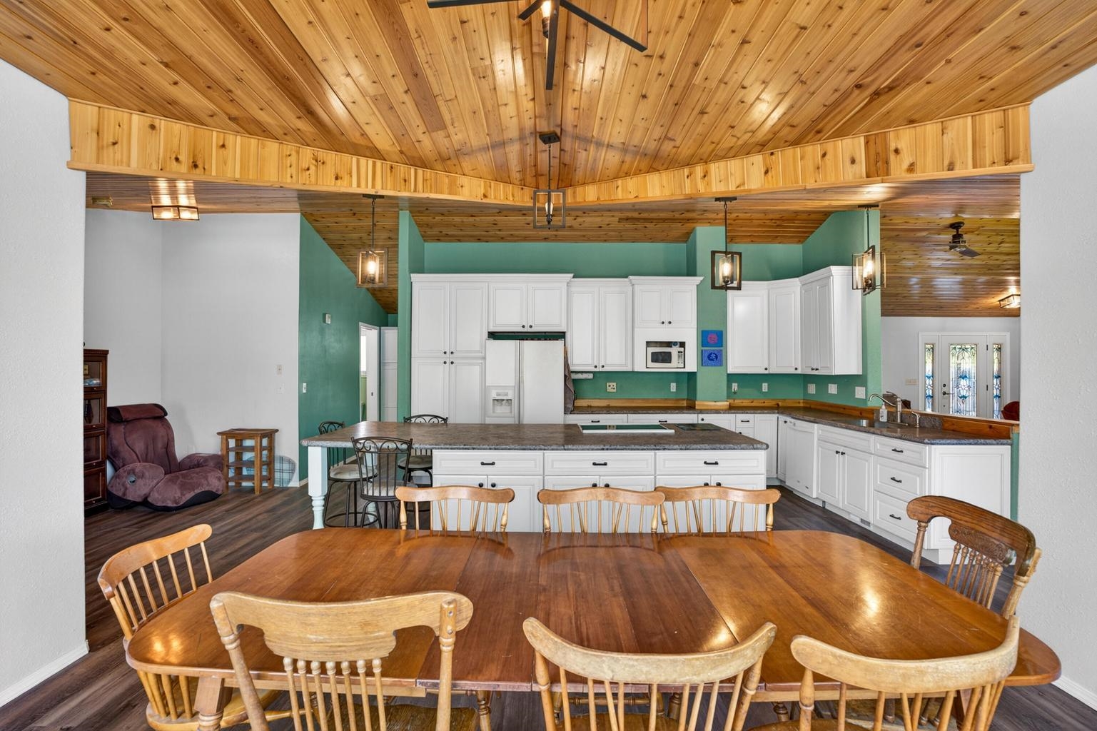 927 Mission Lake Road Kettle Falls, WA 99141 - Photo 13 of 40