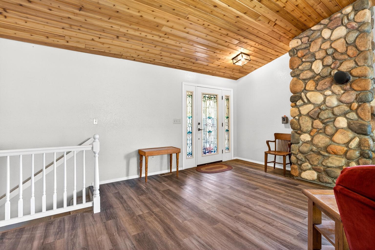 927 Mission Lake Road Kettle Falls, WA 99141 - Photo 5 of 40
