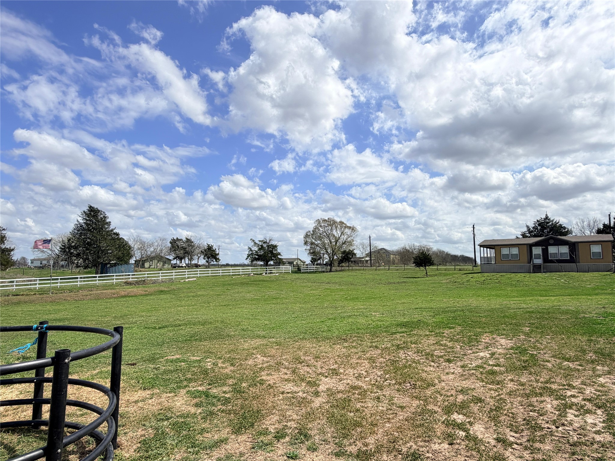 13700 Burnett Road Beasley, TX 77417 - Photo 33 of 38 a view of a golf course with a big yard