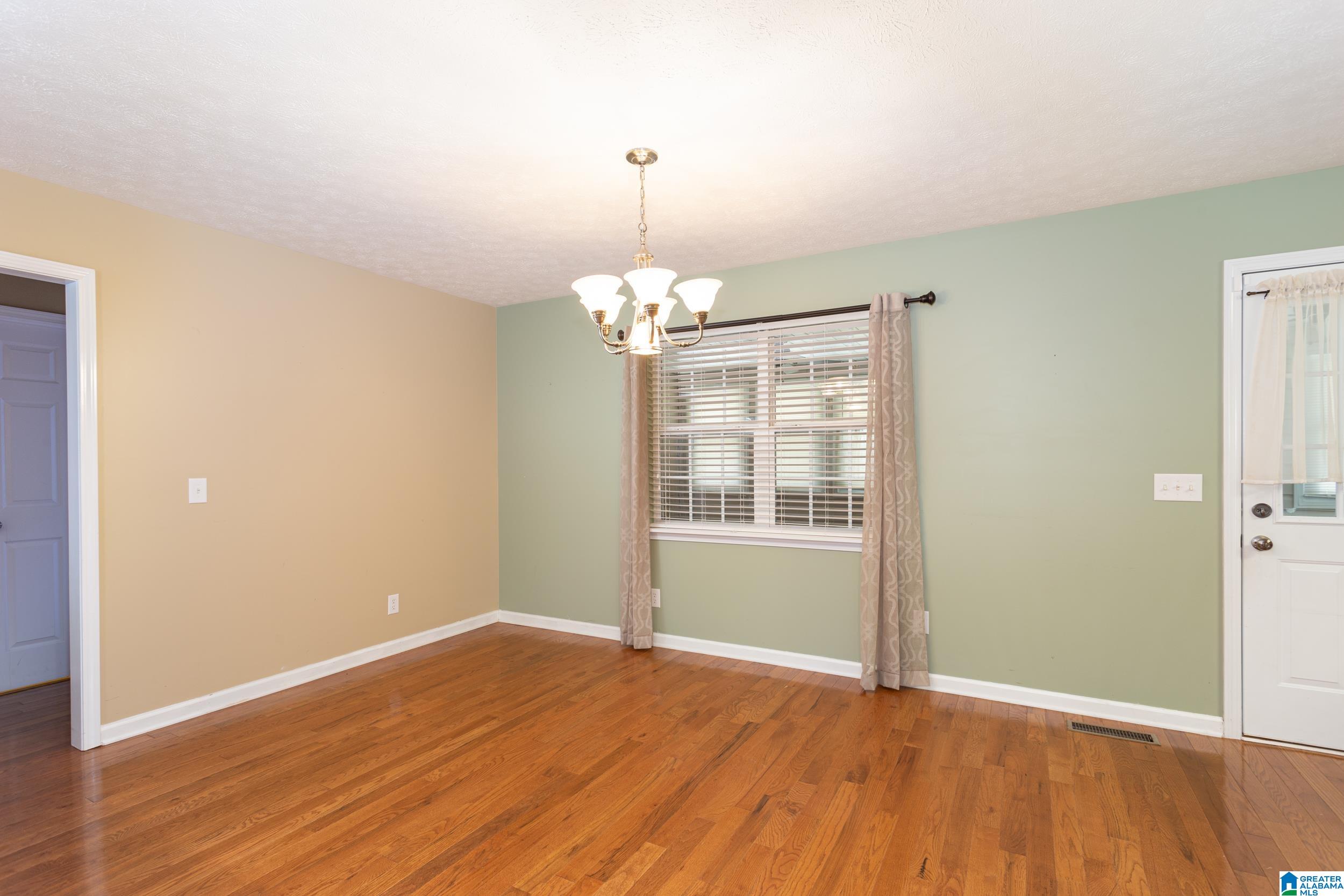 417 Twin Ridge Circle Lincoln, AL 35096 - Photo 7 of 34