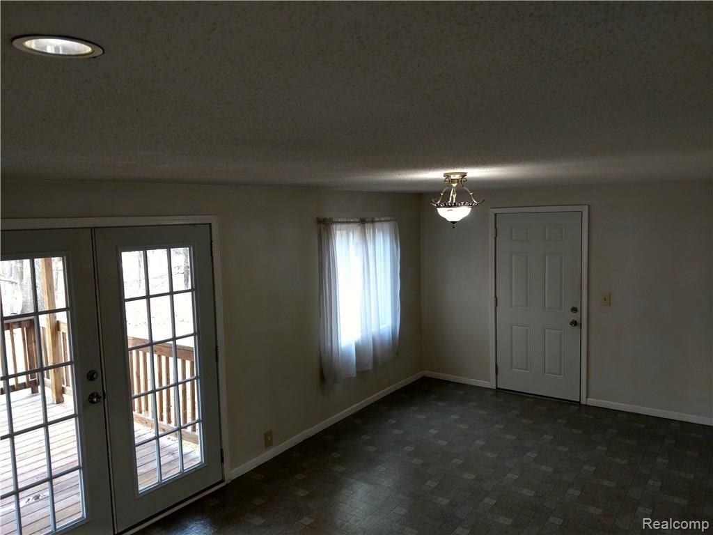 3388 Lippincott Road Lapeer, MI 48446 - Photo 3 of 23 IMG_20180221_141222641_HDR.jpg