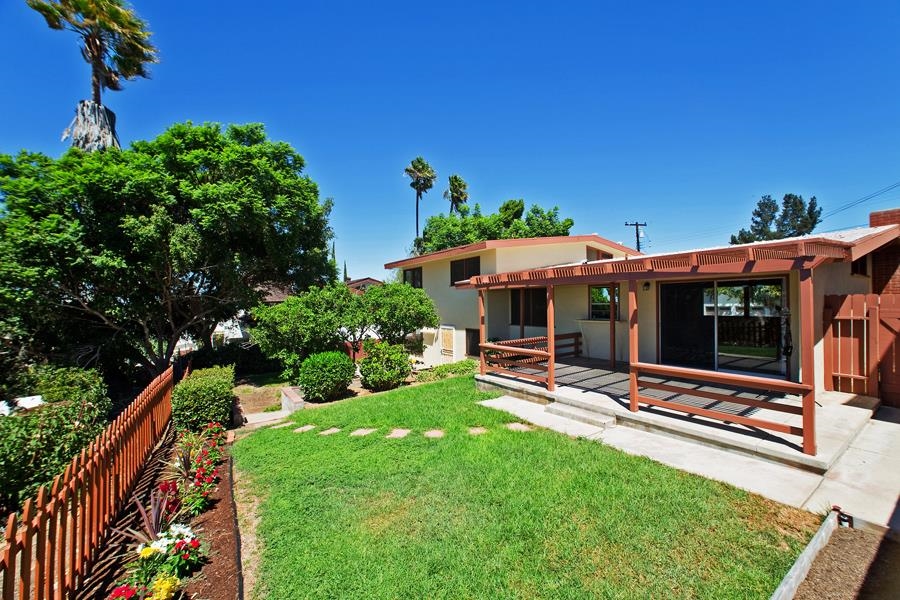 5440 Redding Road San Diego, CA 92115 - Photo 19 of 25 Room to play or sun exposure makes it a great place to plant as well.