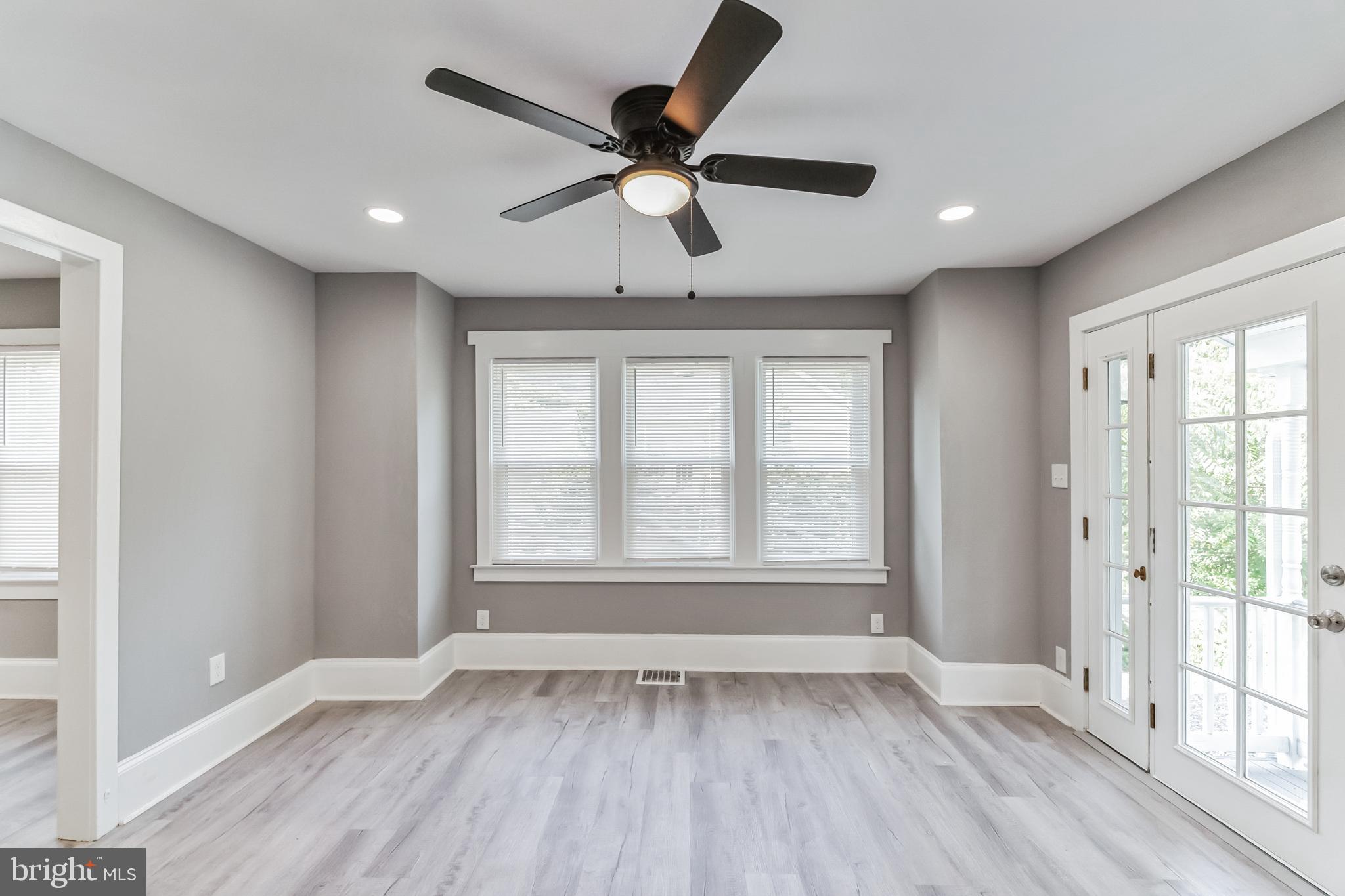 530 Walnut Avenue Laurel Springs, NJ 08021 - Photo 12 of 38