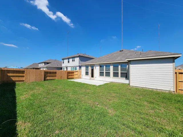 $2,250 | 2815 Lyra Court, Fresno, TX 77545